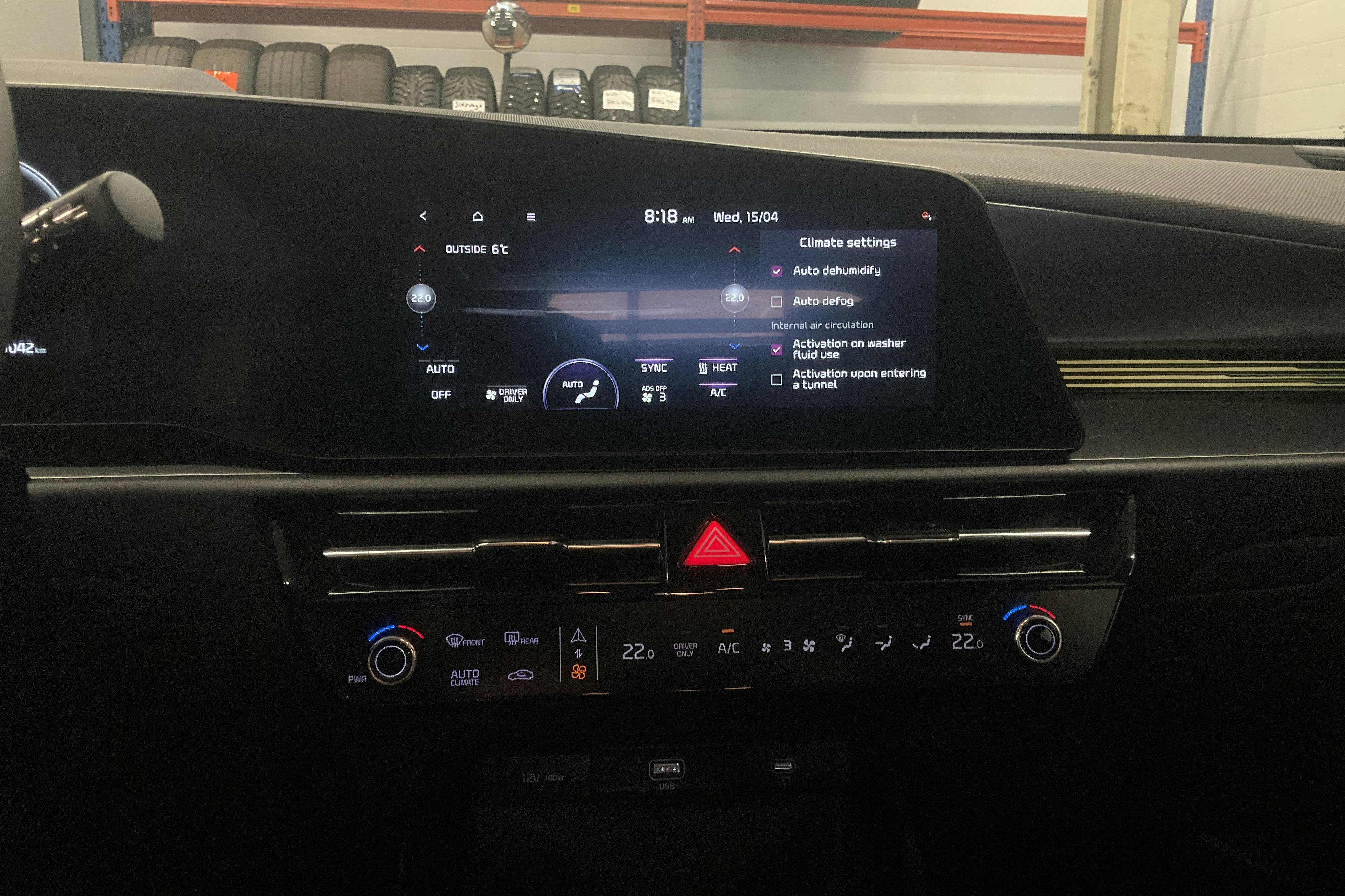 Vehicle Image 13