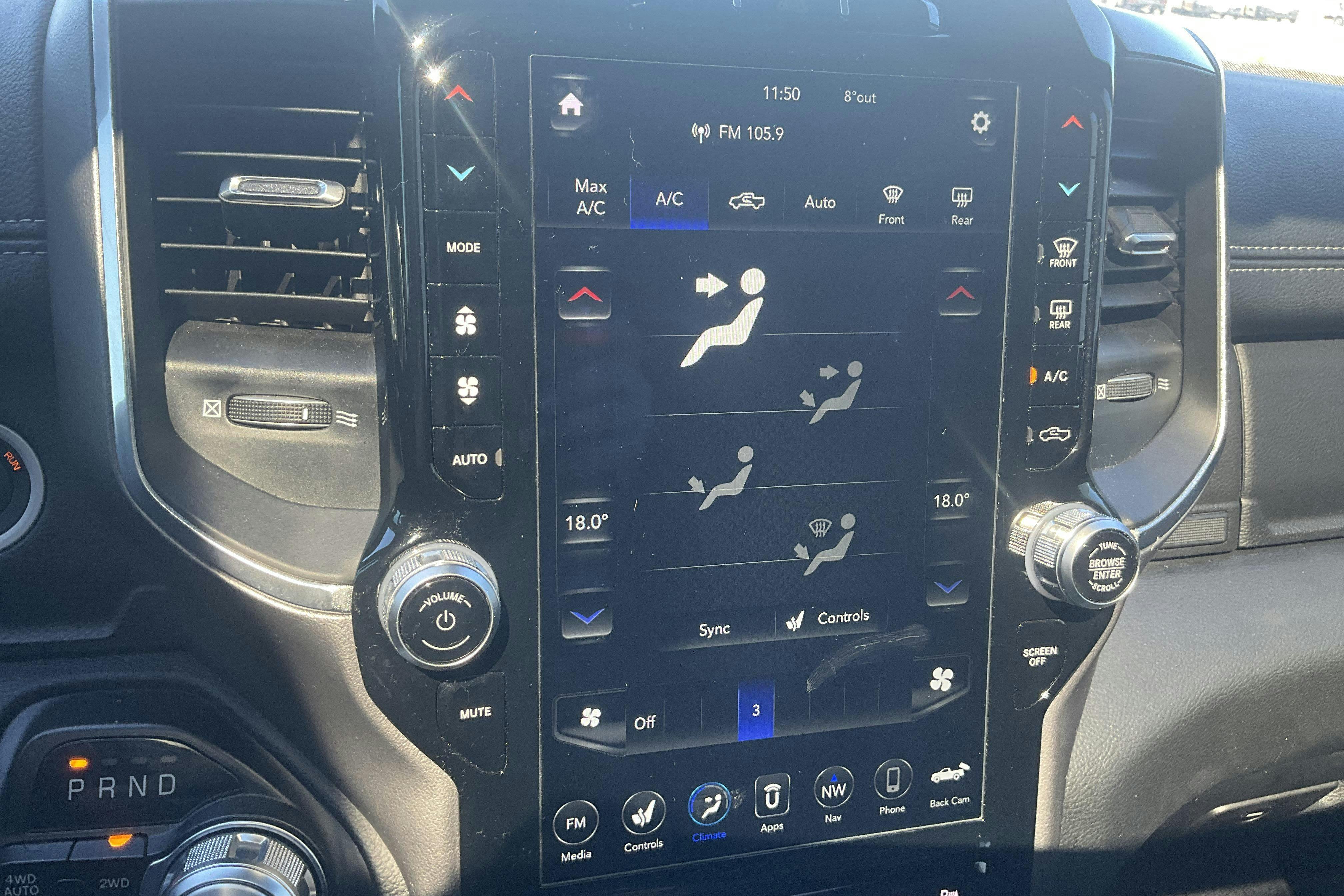 Vehicle Image 15