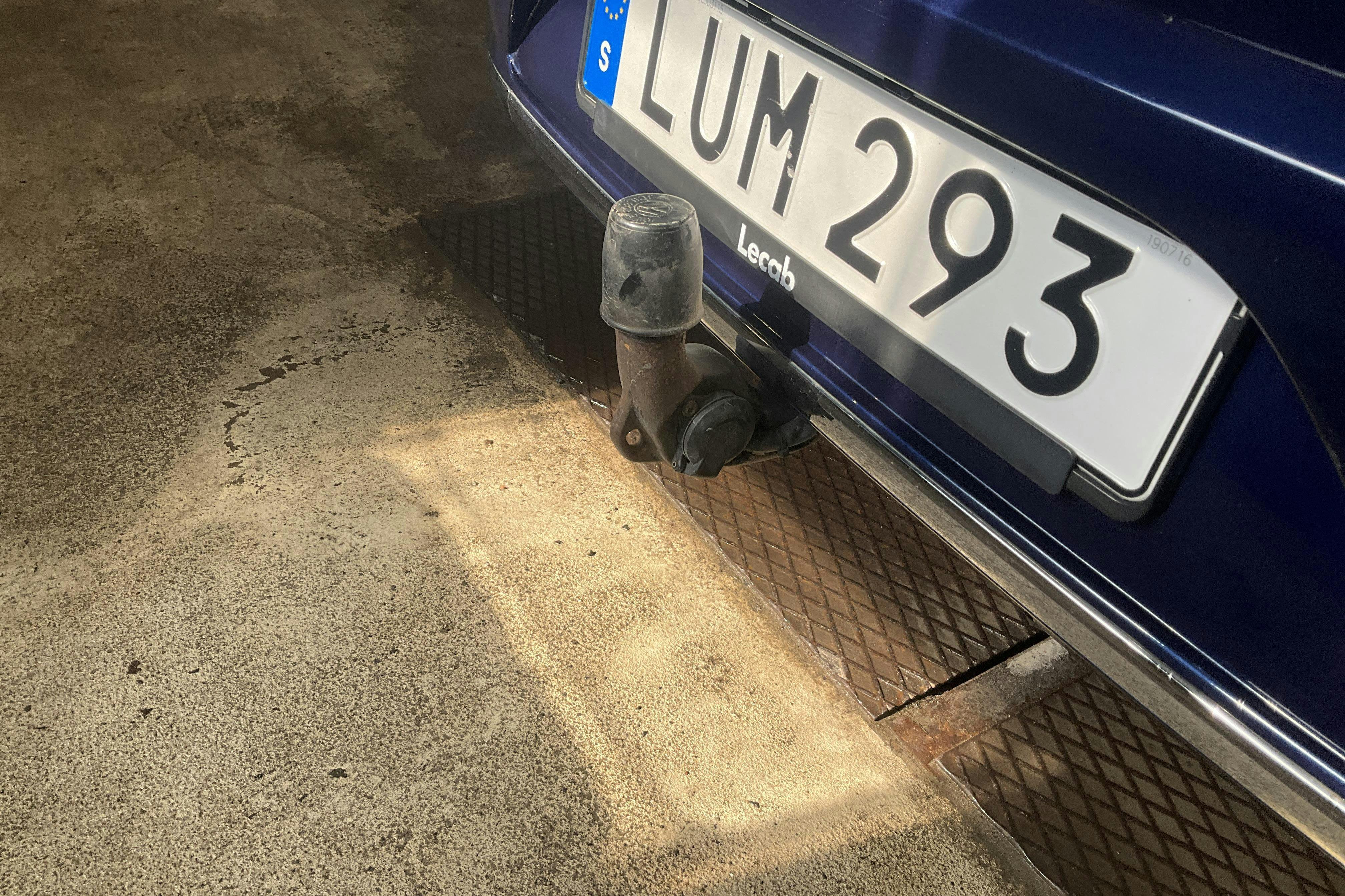 Vehicle Image 16