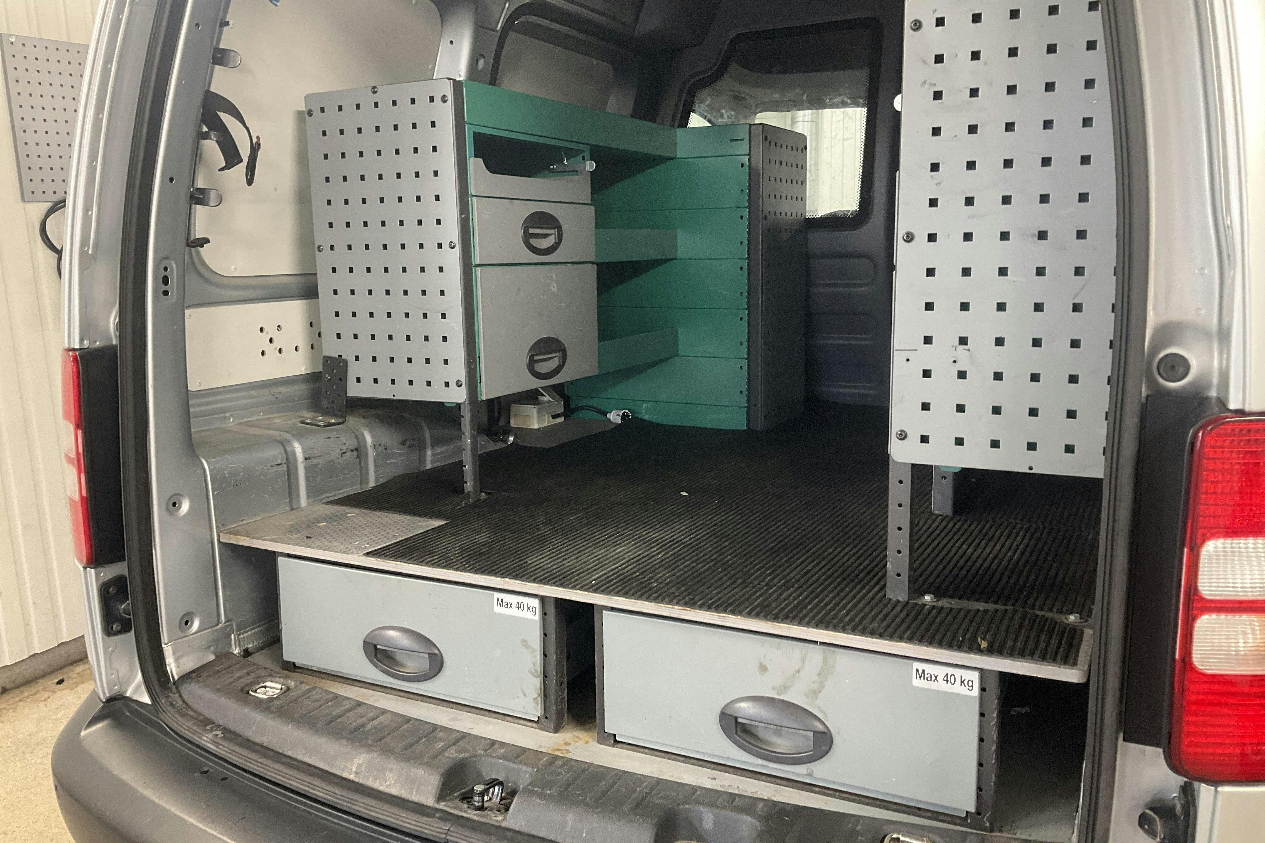 Vehicle Image 13