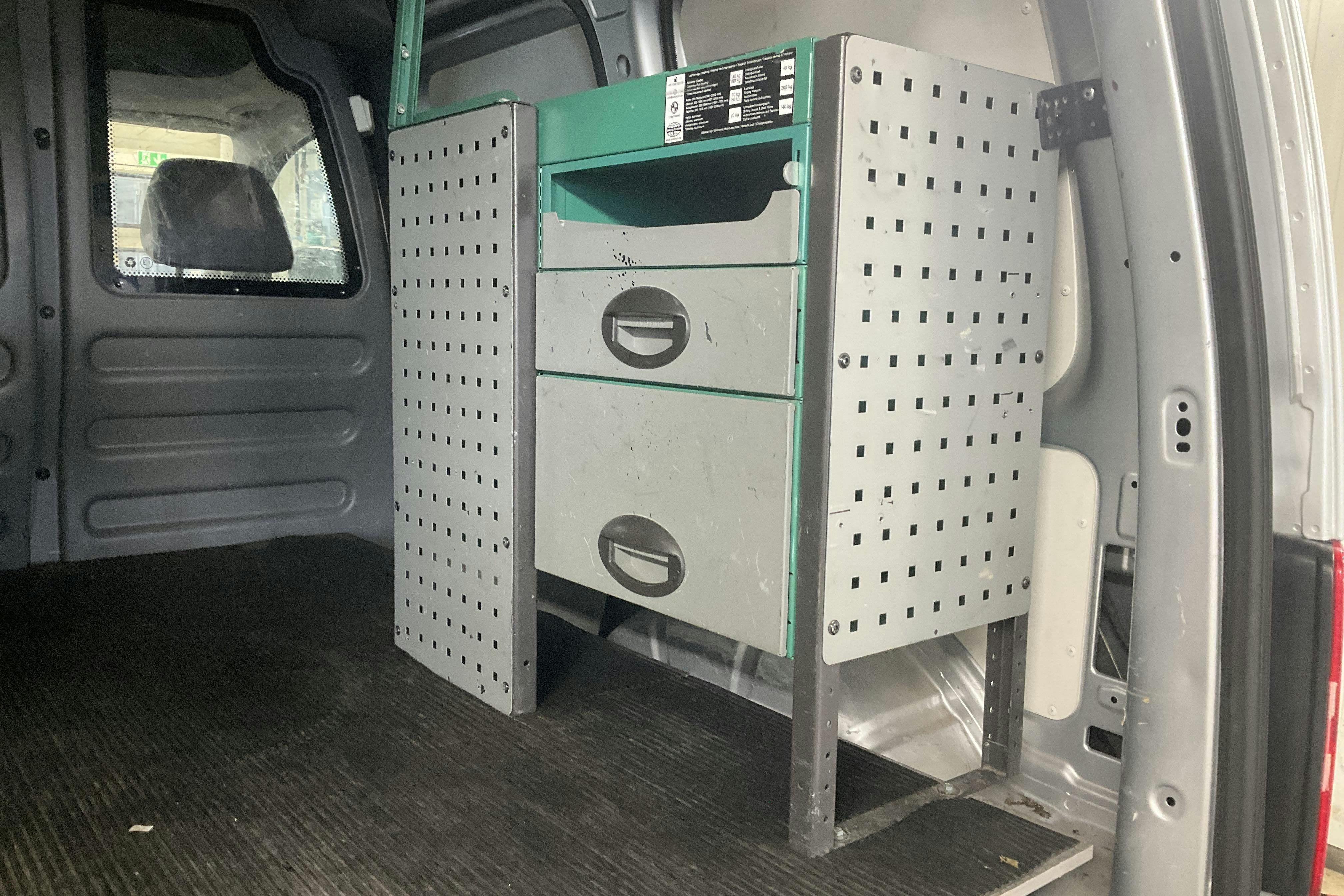 Vehicle Image 14