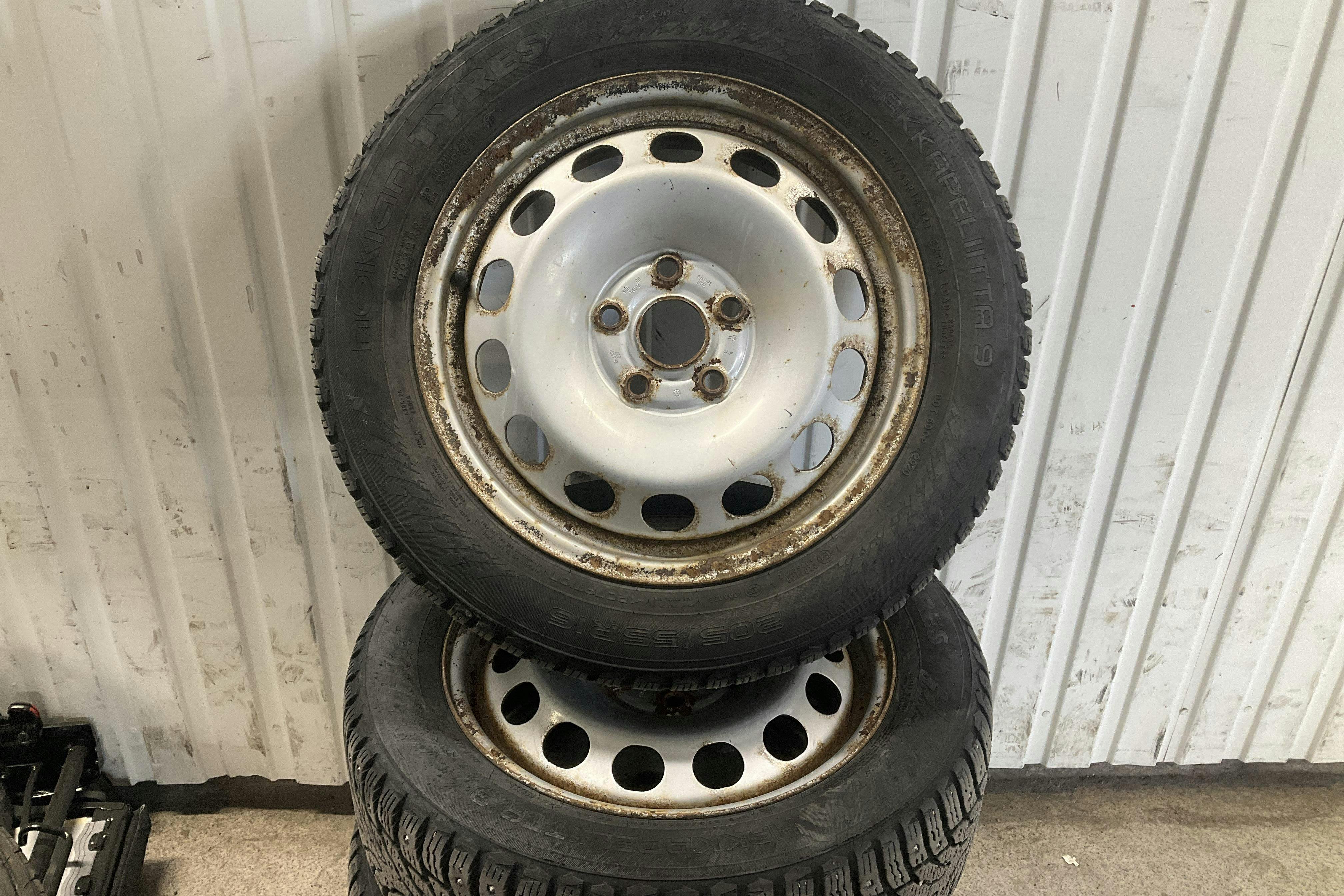 Vehicle Image 17