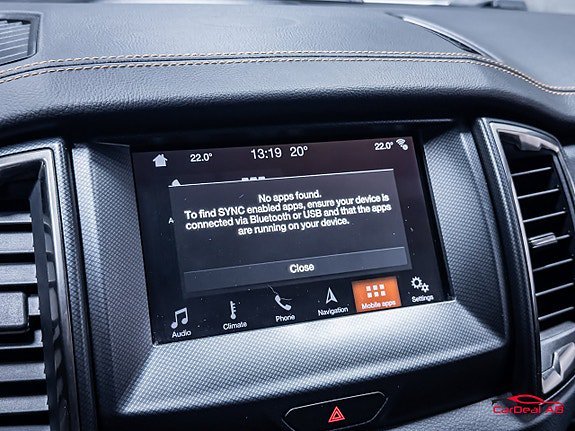 Vehicle Image 25