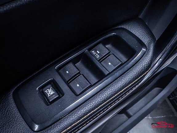 Vehicle Image 32