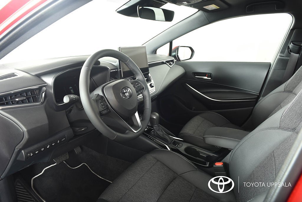 Vehicle Image 9