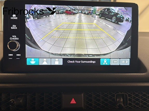 Vehicle Image 16