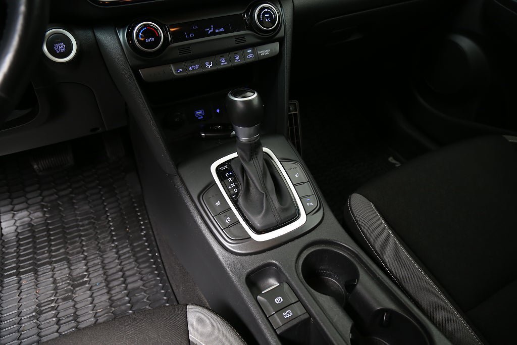 Vehicle Image 17
