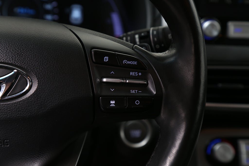 Vehicle Image 26