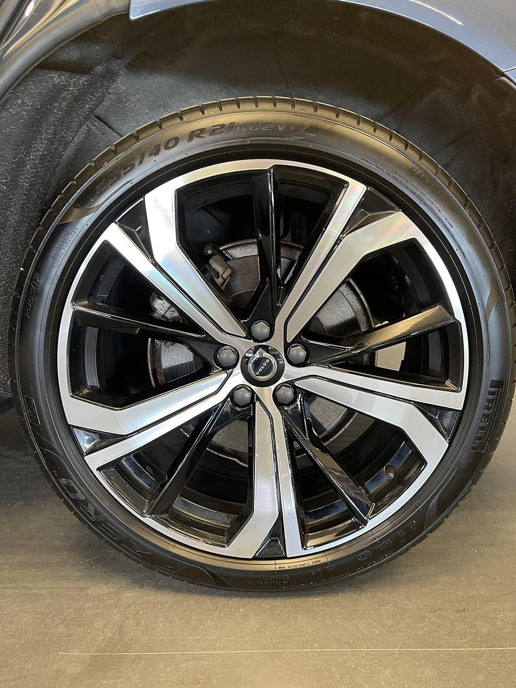 Vehicle Image 13