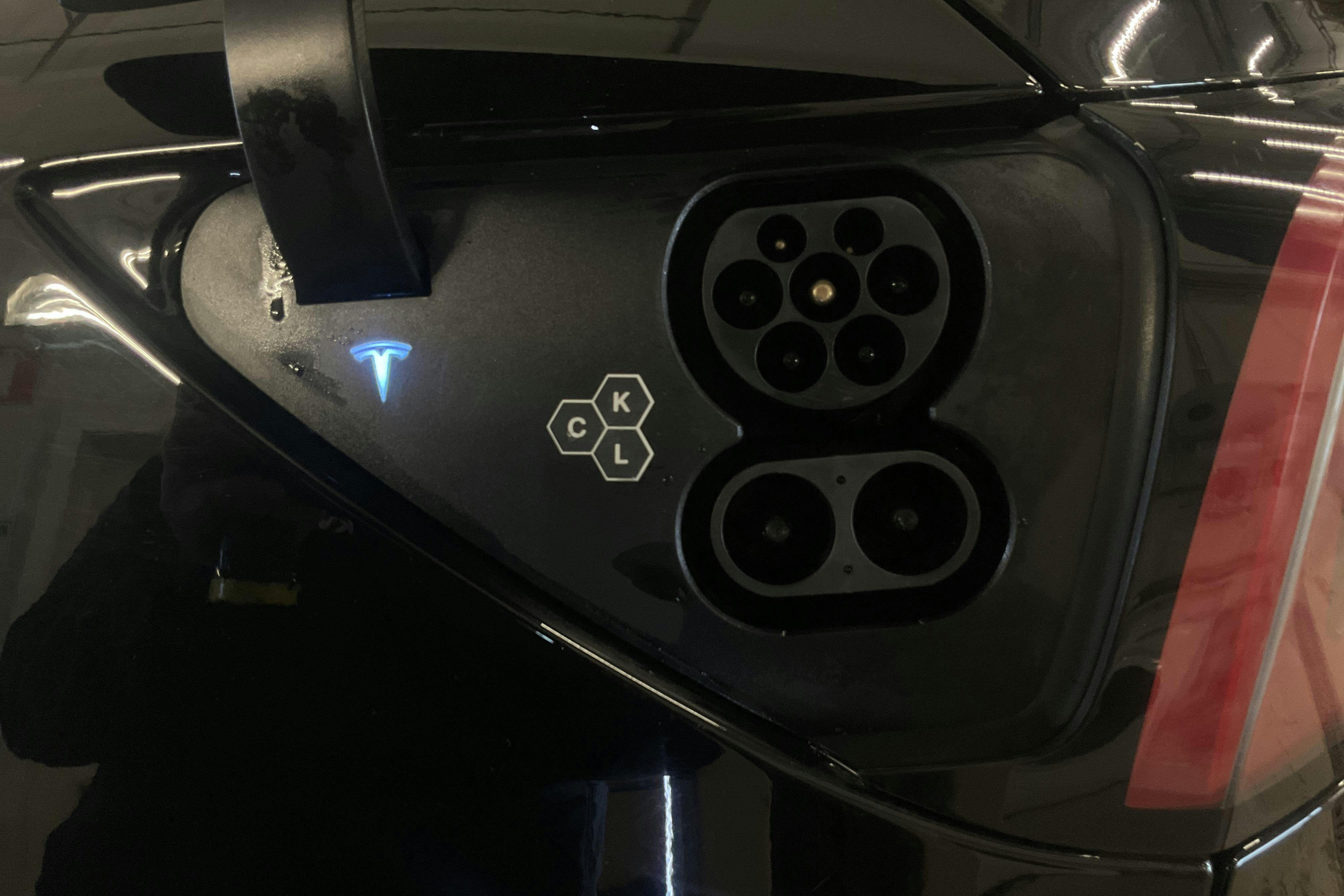 Vehicle Image 21