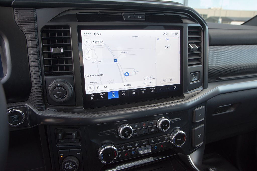 Vehicle Image 12