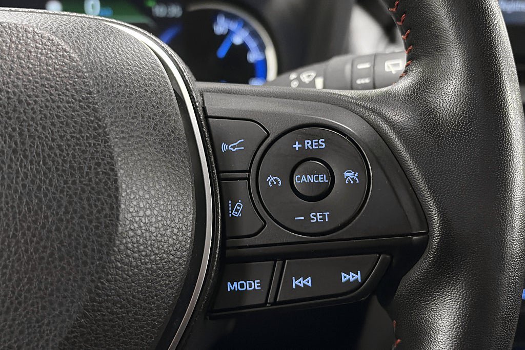 Vehicle Image 21