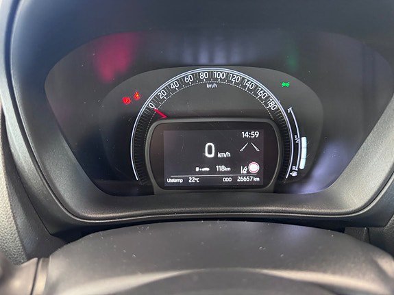 Vehicle Image 14