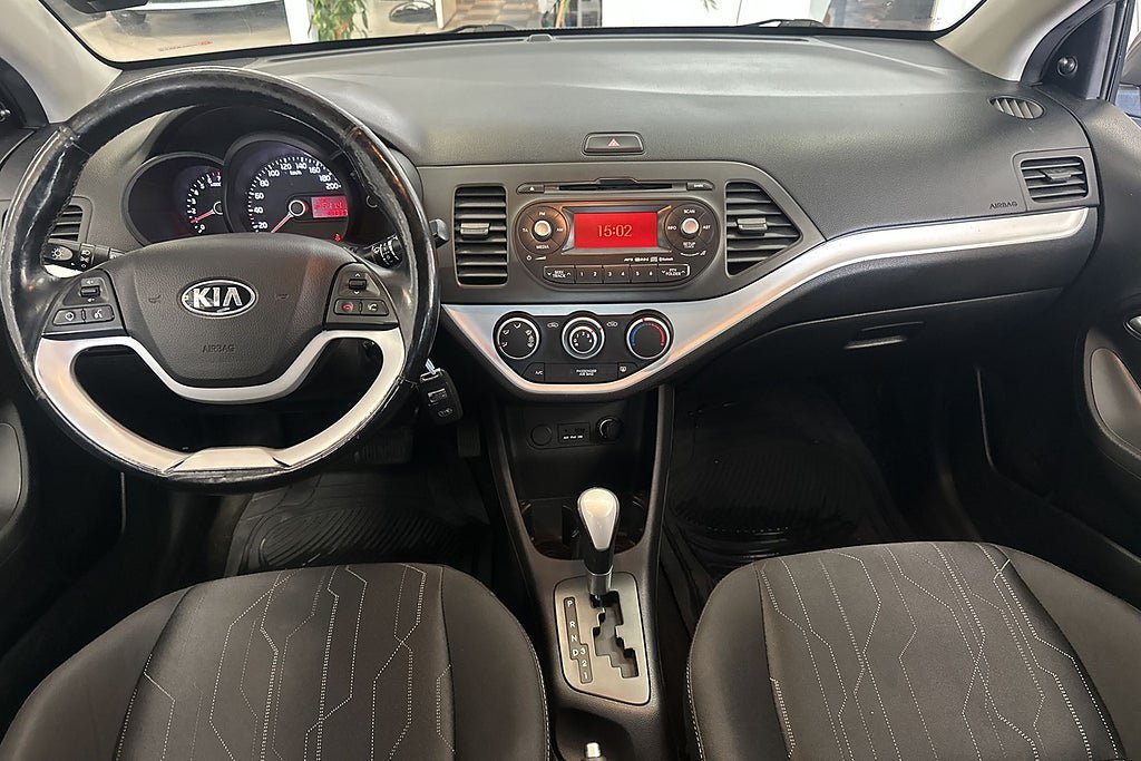 Vehicle Image 10
