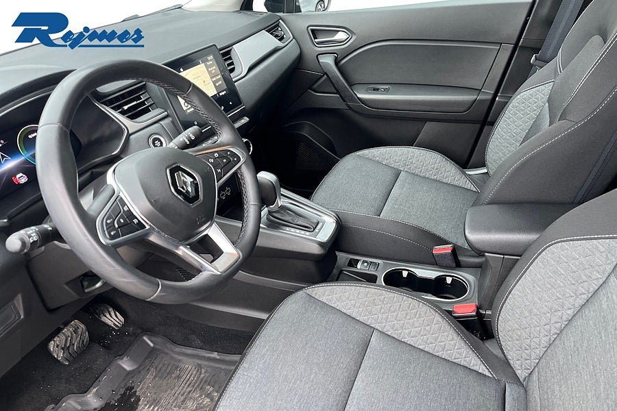 Vehicle Image 12