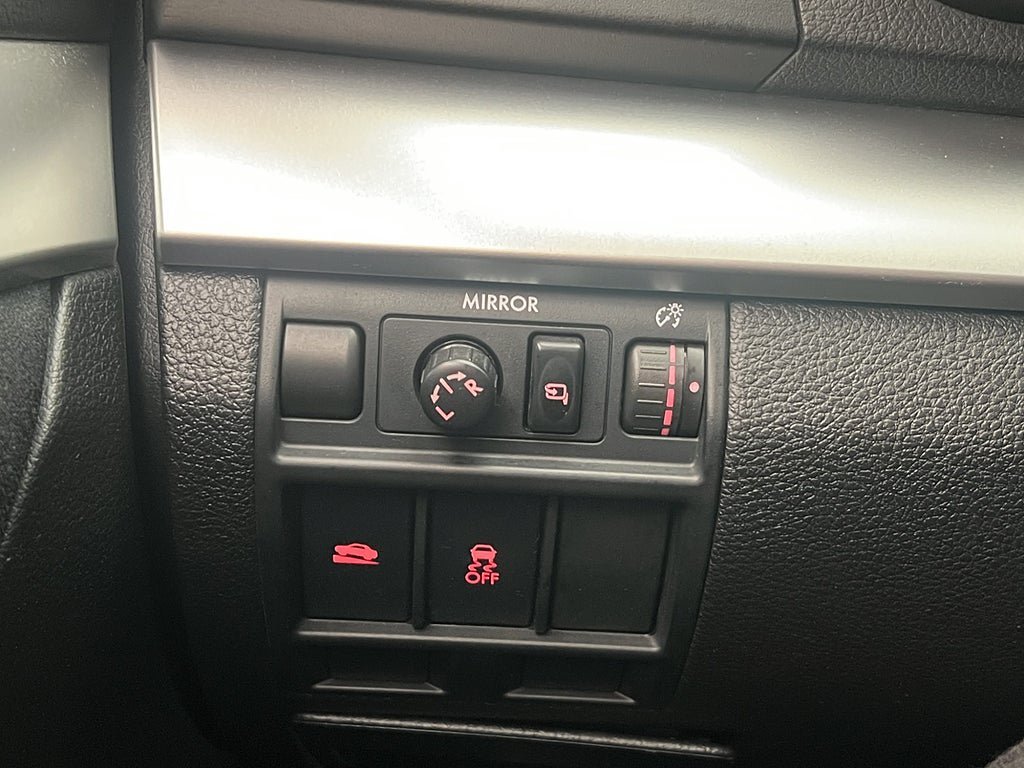 Vehicle Image 26