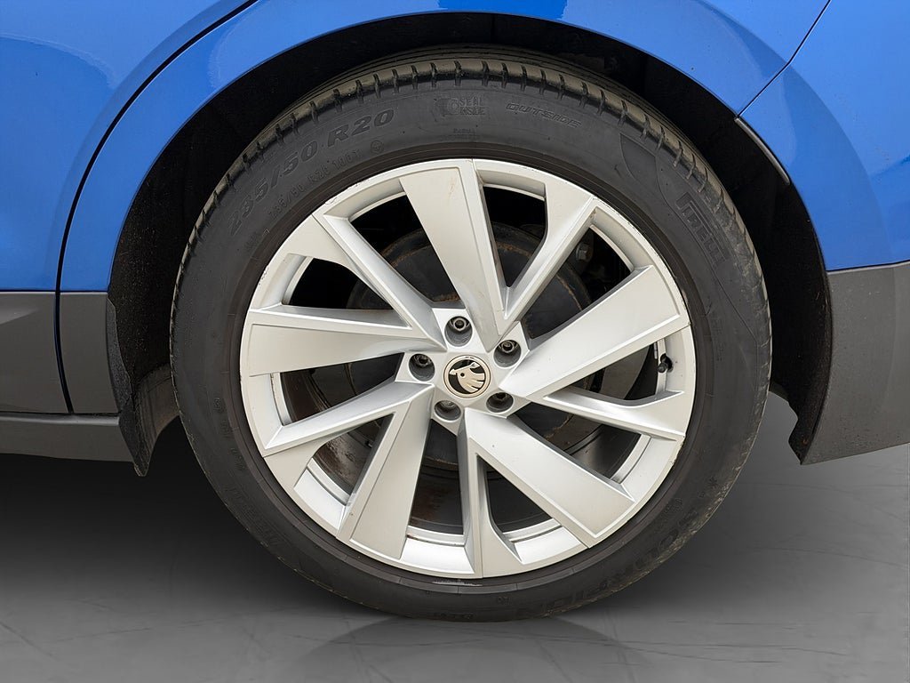 Vehicle Image 36