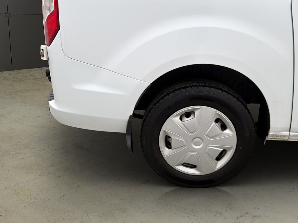 Vehicle Image 30