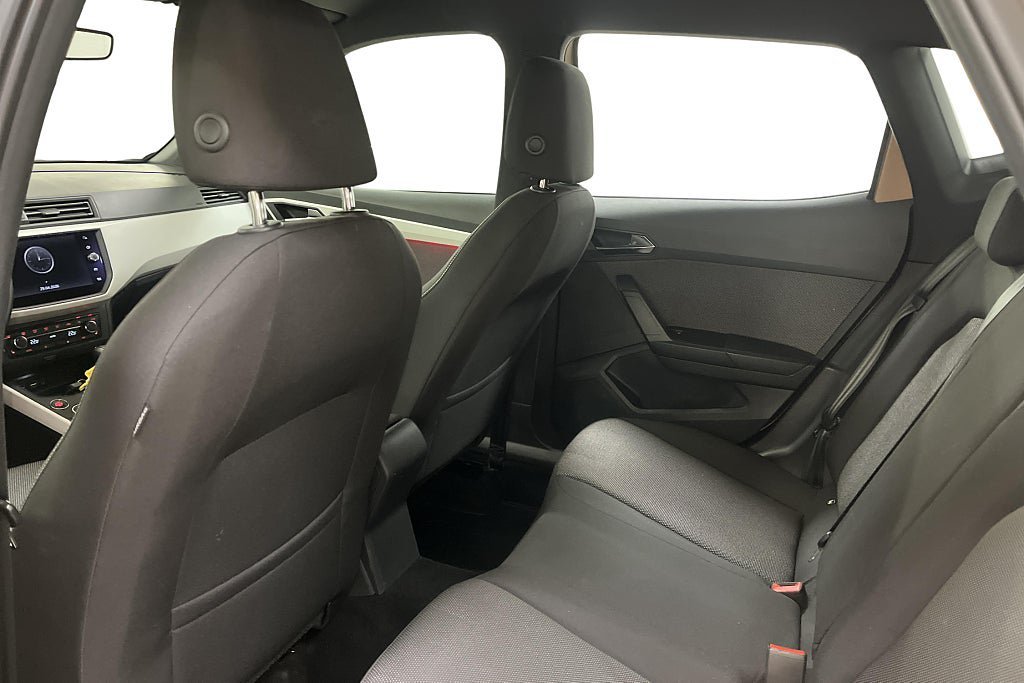 Vehicle Image 16