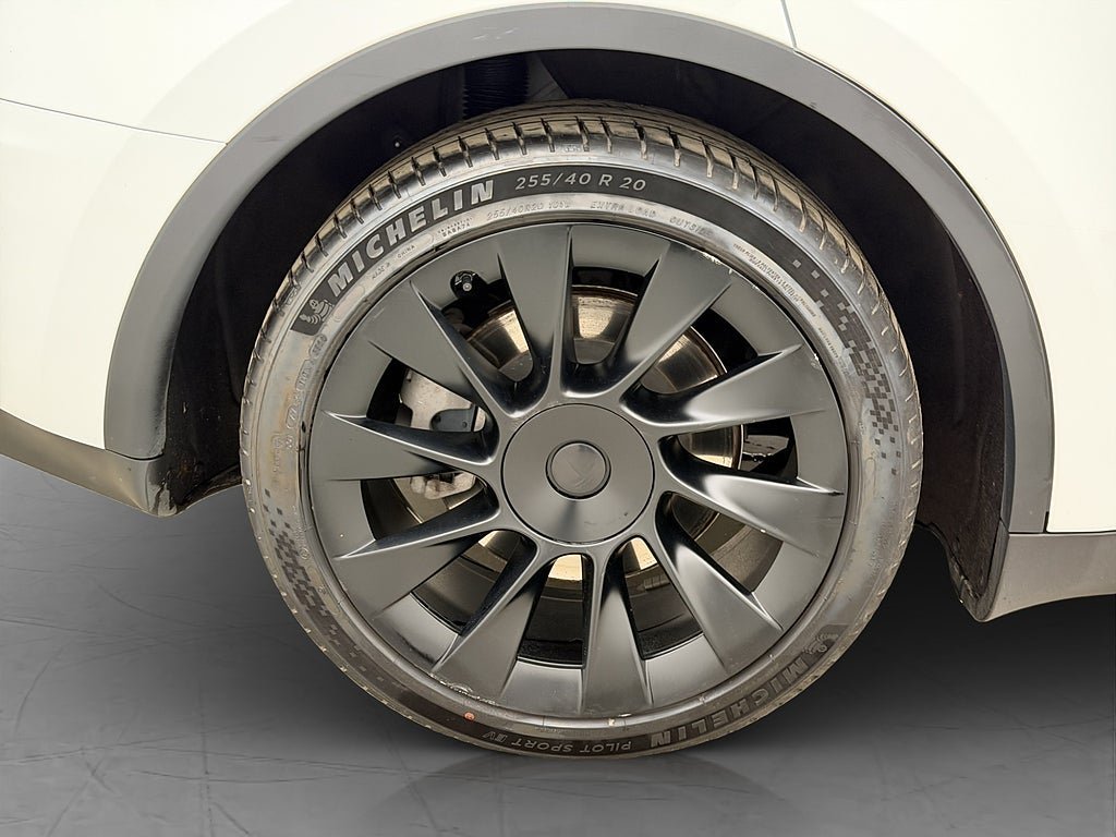 Vehicle Image 36