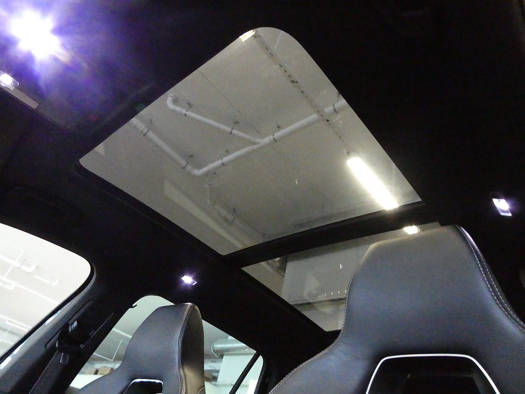 Vehicle Image 22