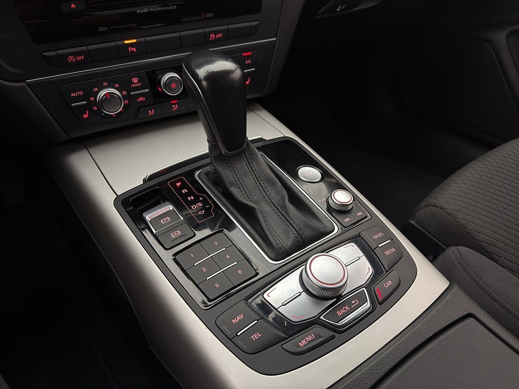 Vehicle Image 24
