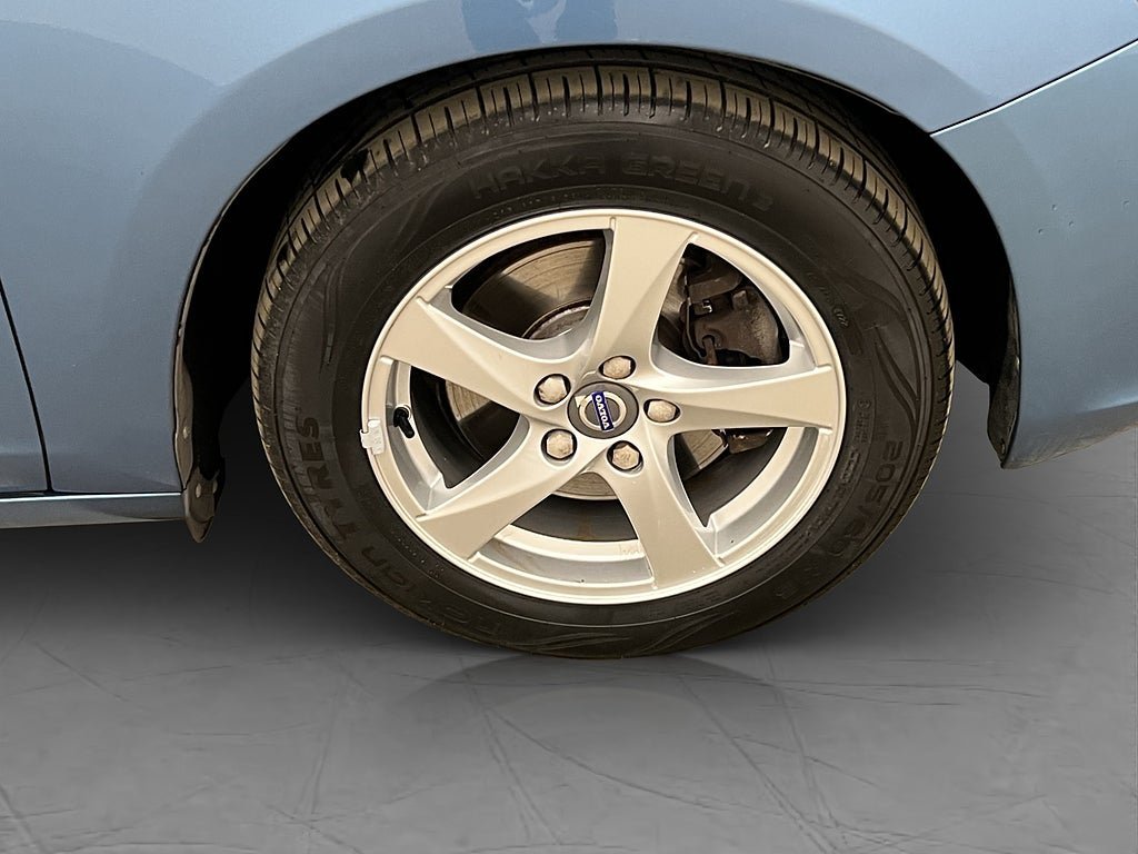 Vehicle Image 24