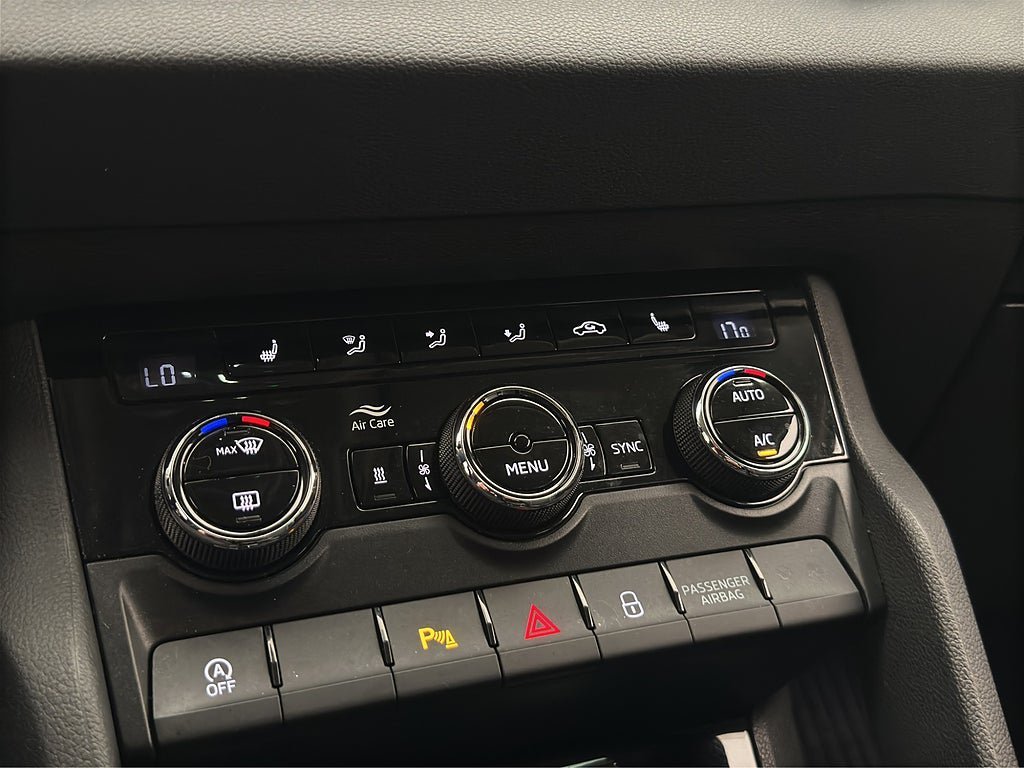 Vehicle Image 28