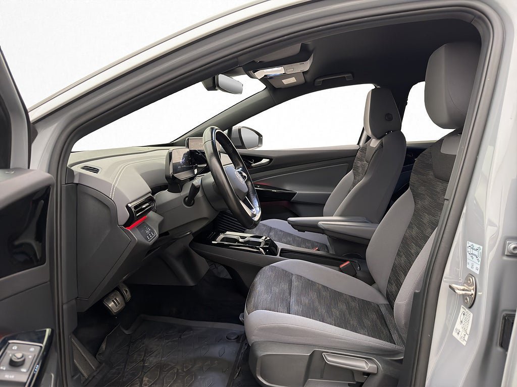 Vehicle Image 38