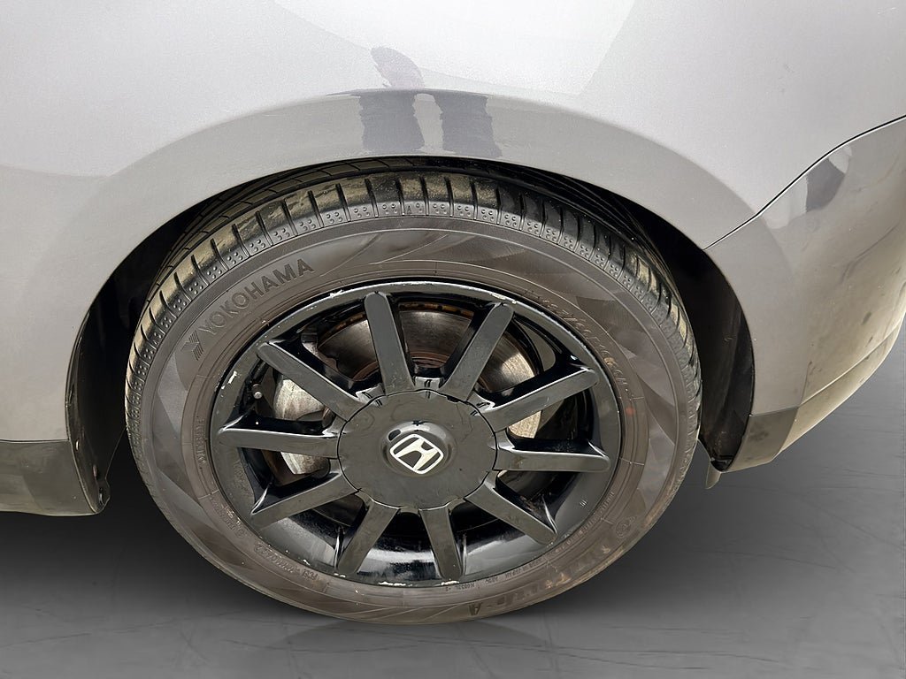 Vehicle Image 35