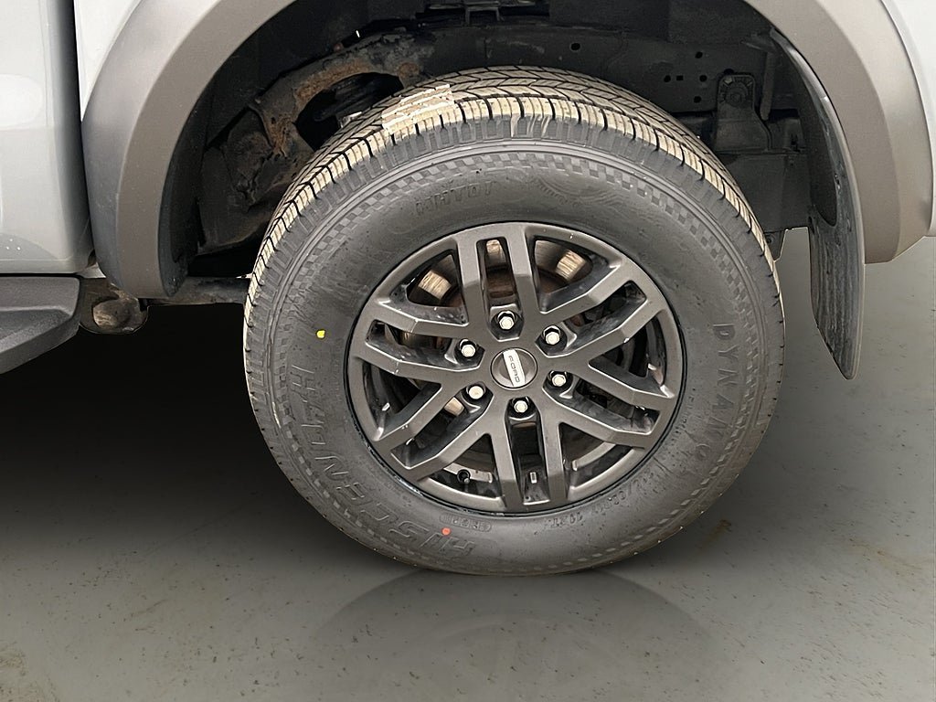 Vehicle Image 35