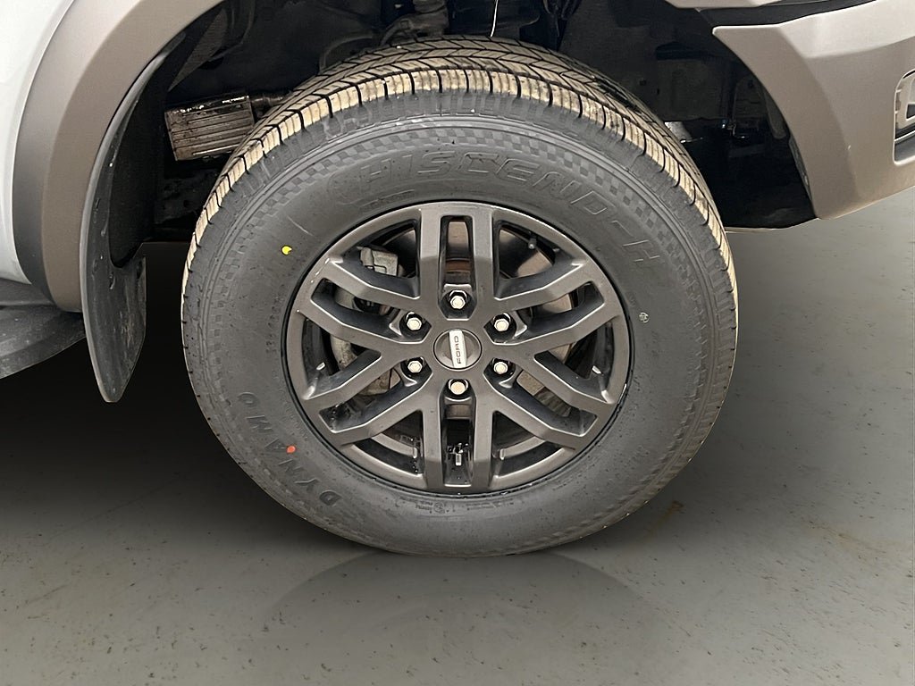 Vehicle Image 37