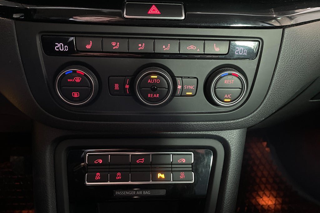 Vehicle Image 24