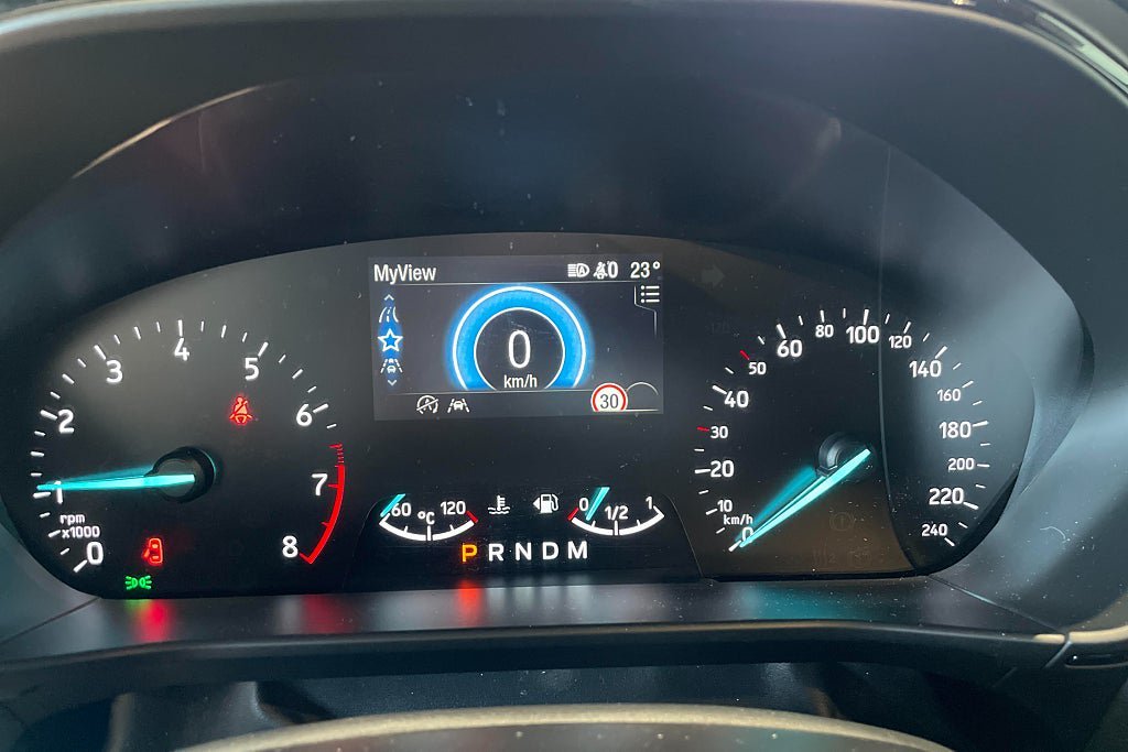 Vehicle Image 25