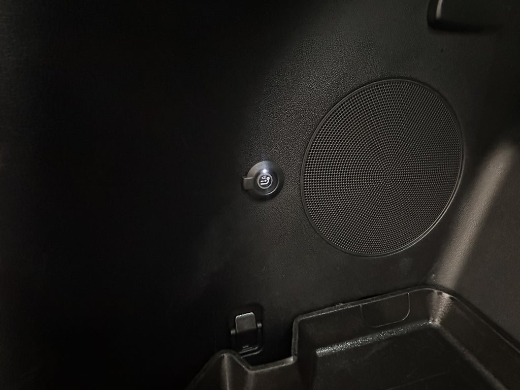 Vehicle Image 28