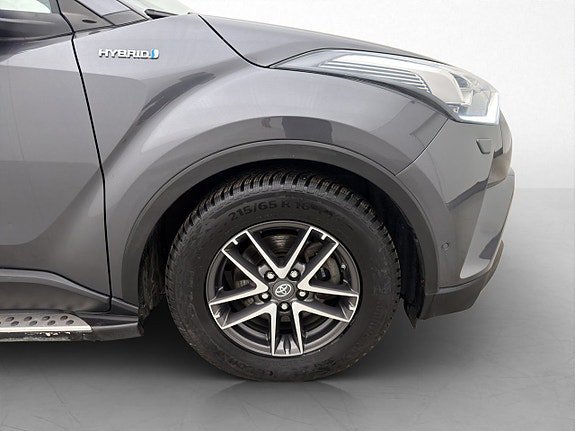 Vehicle Image 30