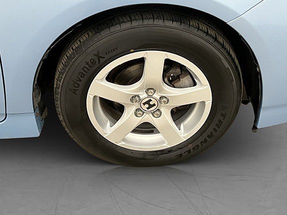 Vehicle Image 24