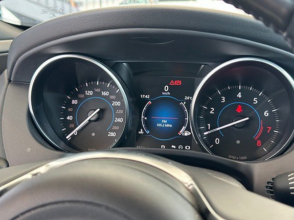 Vehicle Image 22