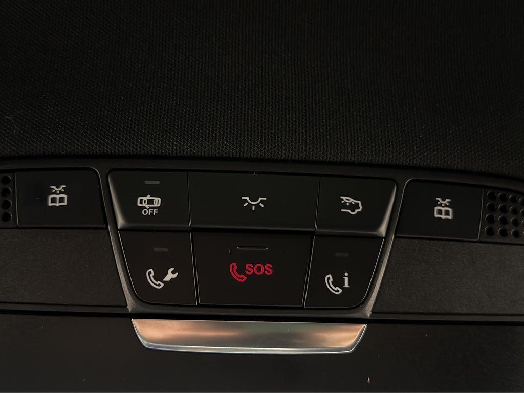 Vehicle Image 26