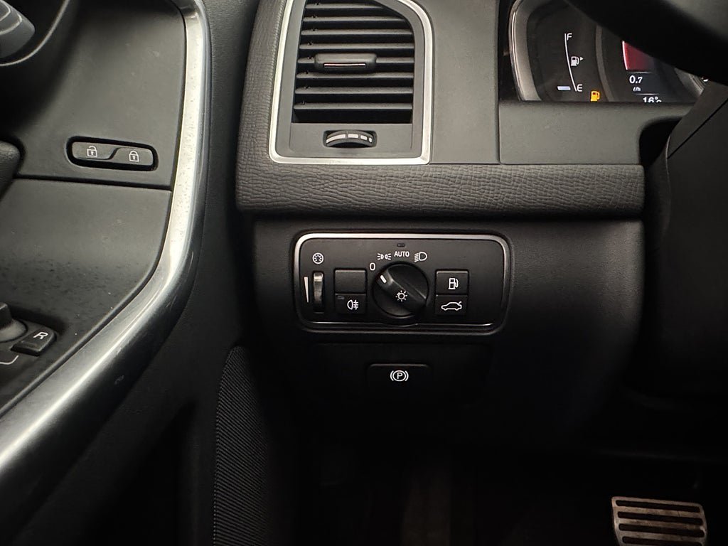 Vehicle Image 26
