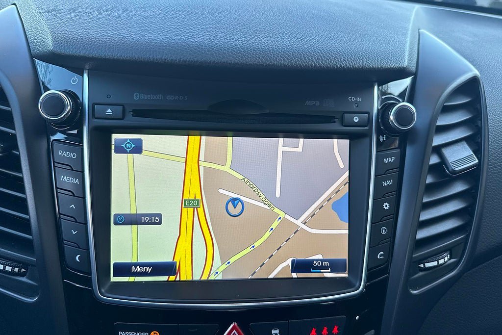 Vehicle Image 14