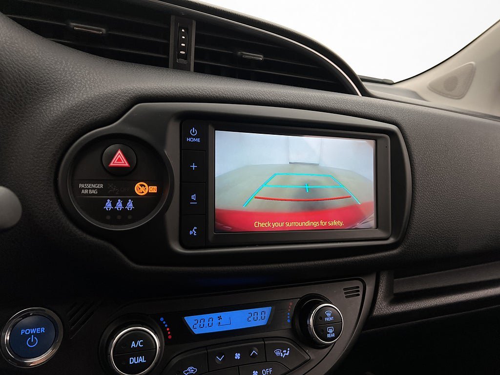 Vehicle Image 15