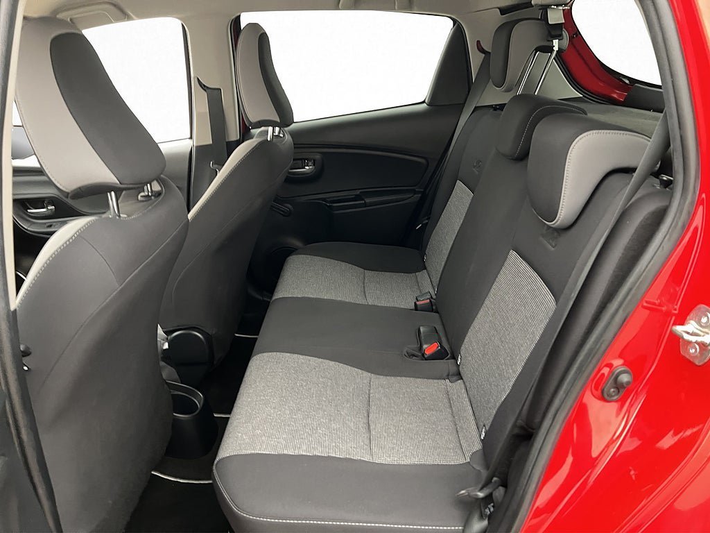 Vehicle Image 17