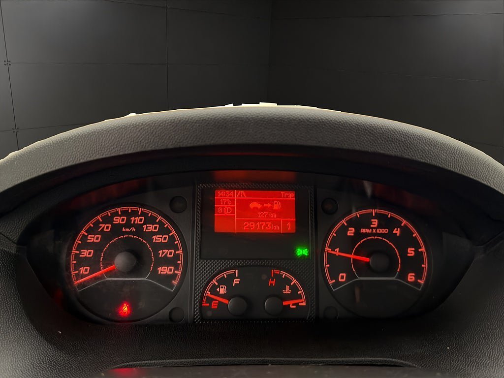 Vehicle Image 16