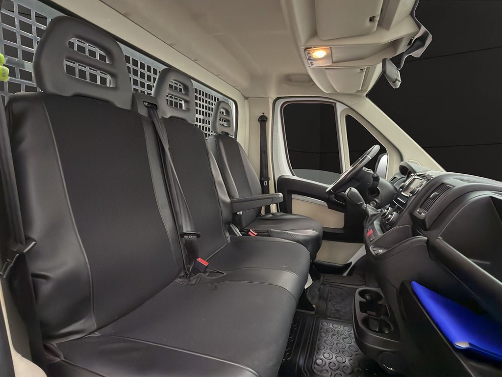 Vehicle Image 23