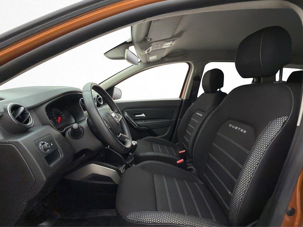 Vehicle Image 12