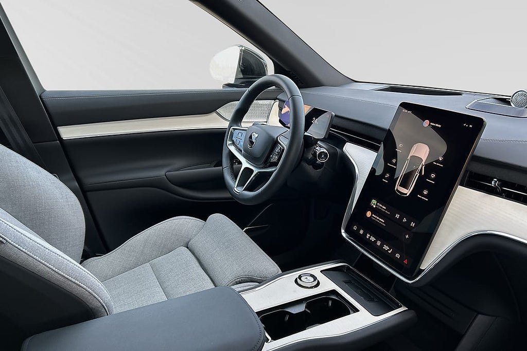 Vehicle Image 9