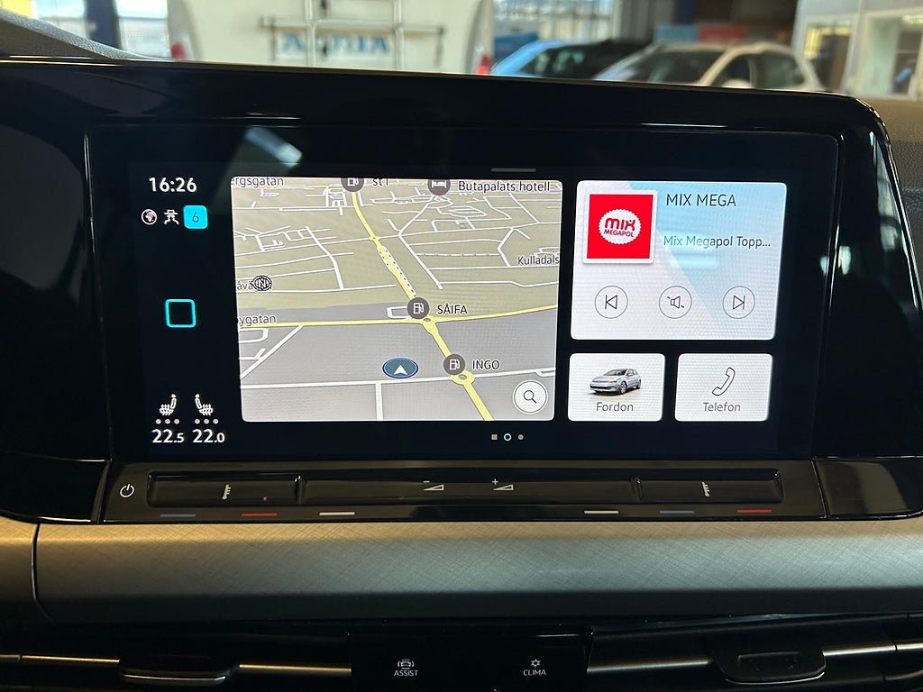 Vehicle Image 14