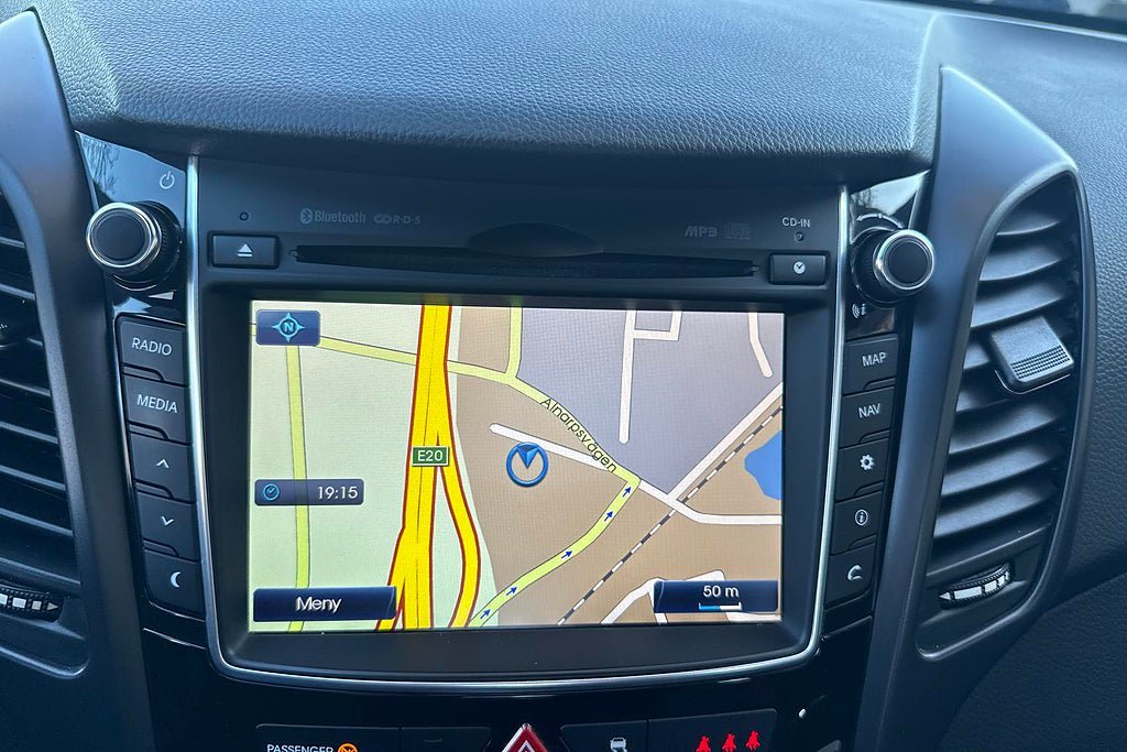 Vehicle Image 17