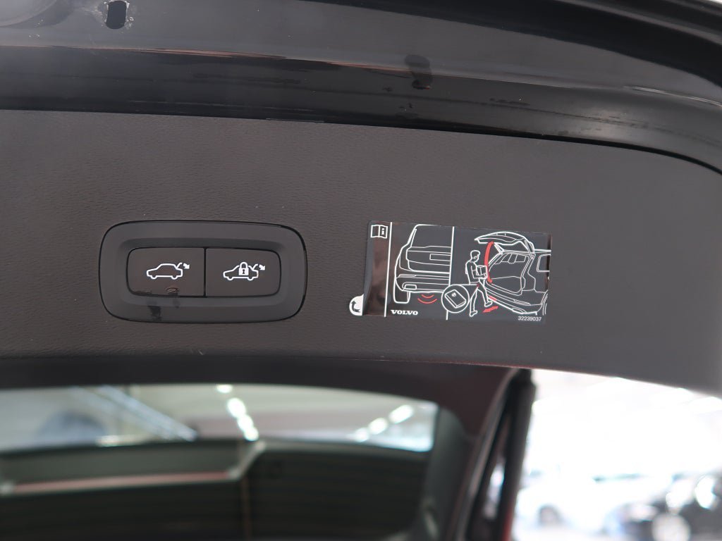 Vehicle Image 37